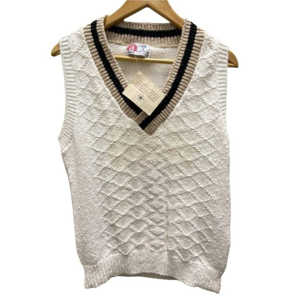 Vintage NWT Sweater Vest SZ Medium